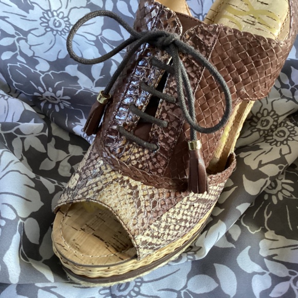 Sam Edelman Snake Skin/Raffia weave Wedges - Picture 5 of 6